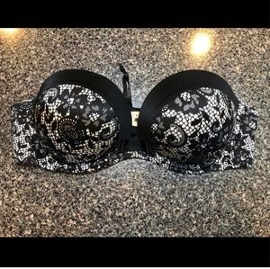 NWT Victoria Secret Bra Strapless 34C